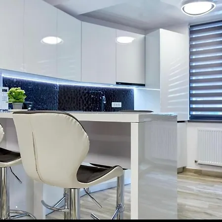 Apaetament Black&white Building Apartment