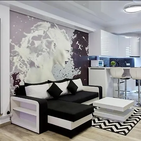 Apartment Apaetament Black&white Building