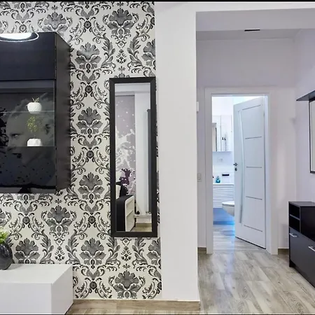 Apartment Apaetament Black&white Building *